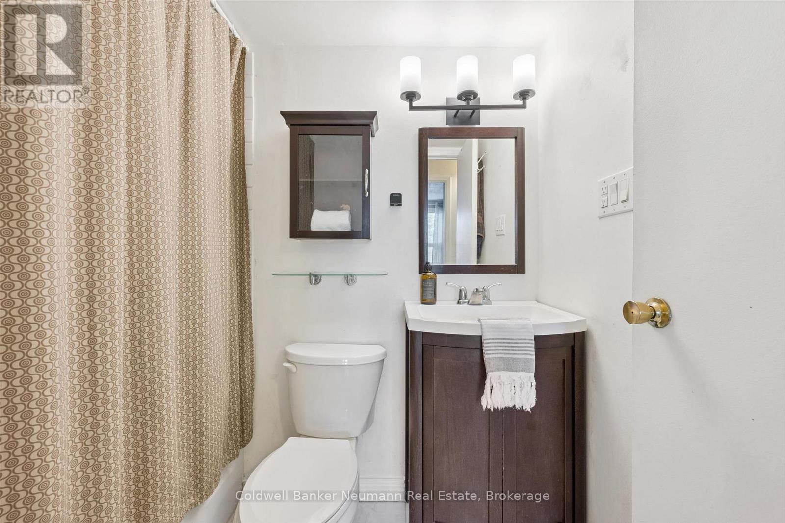 407 - 65 Silvercreek Parkway N Property Photo 35