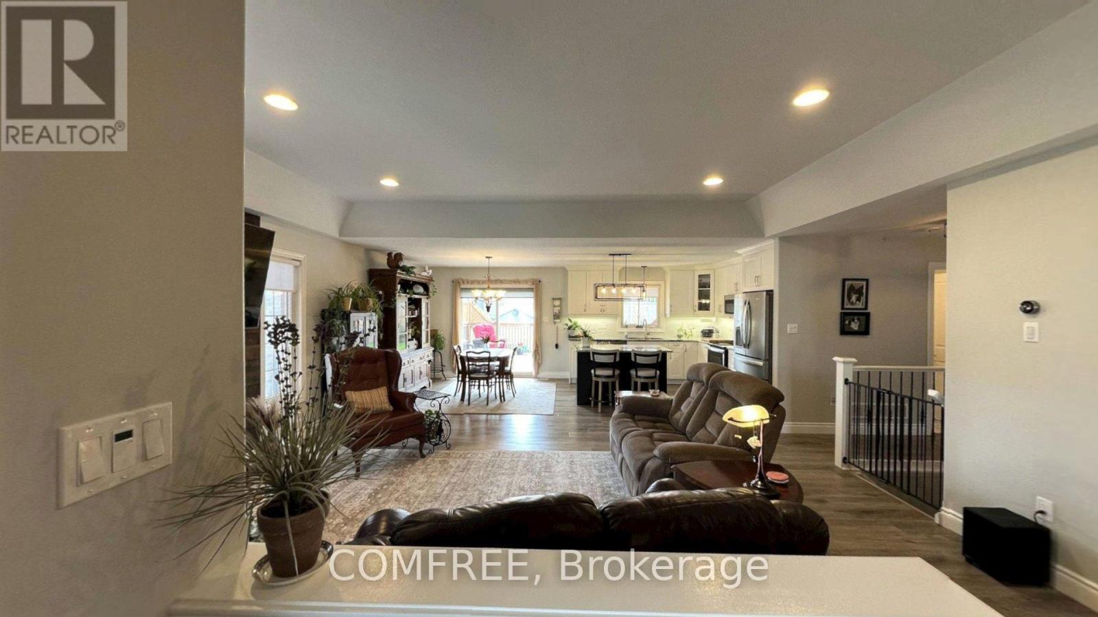 145 Spencer Avenue Property Photo 3