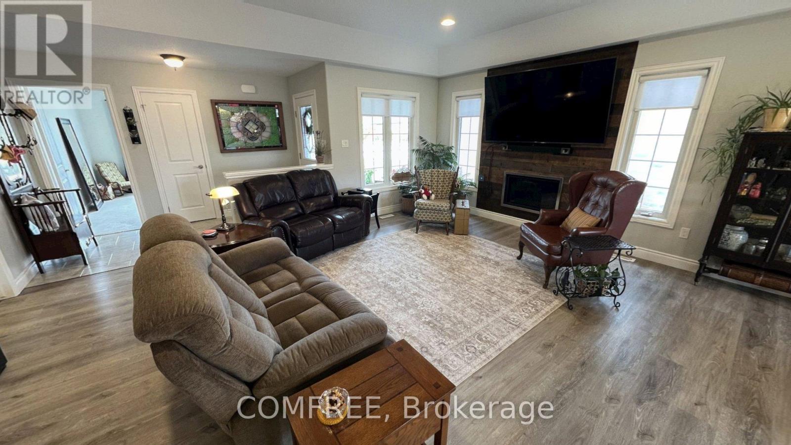 145 Spencer Avenue Property Photo 5