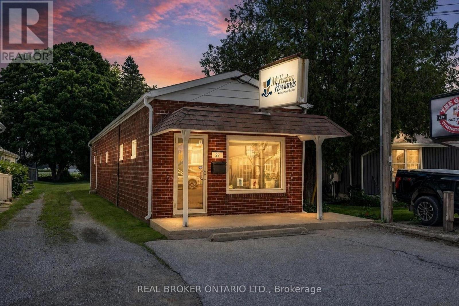 27 Queen Street Property Photo 1