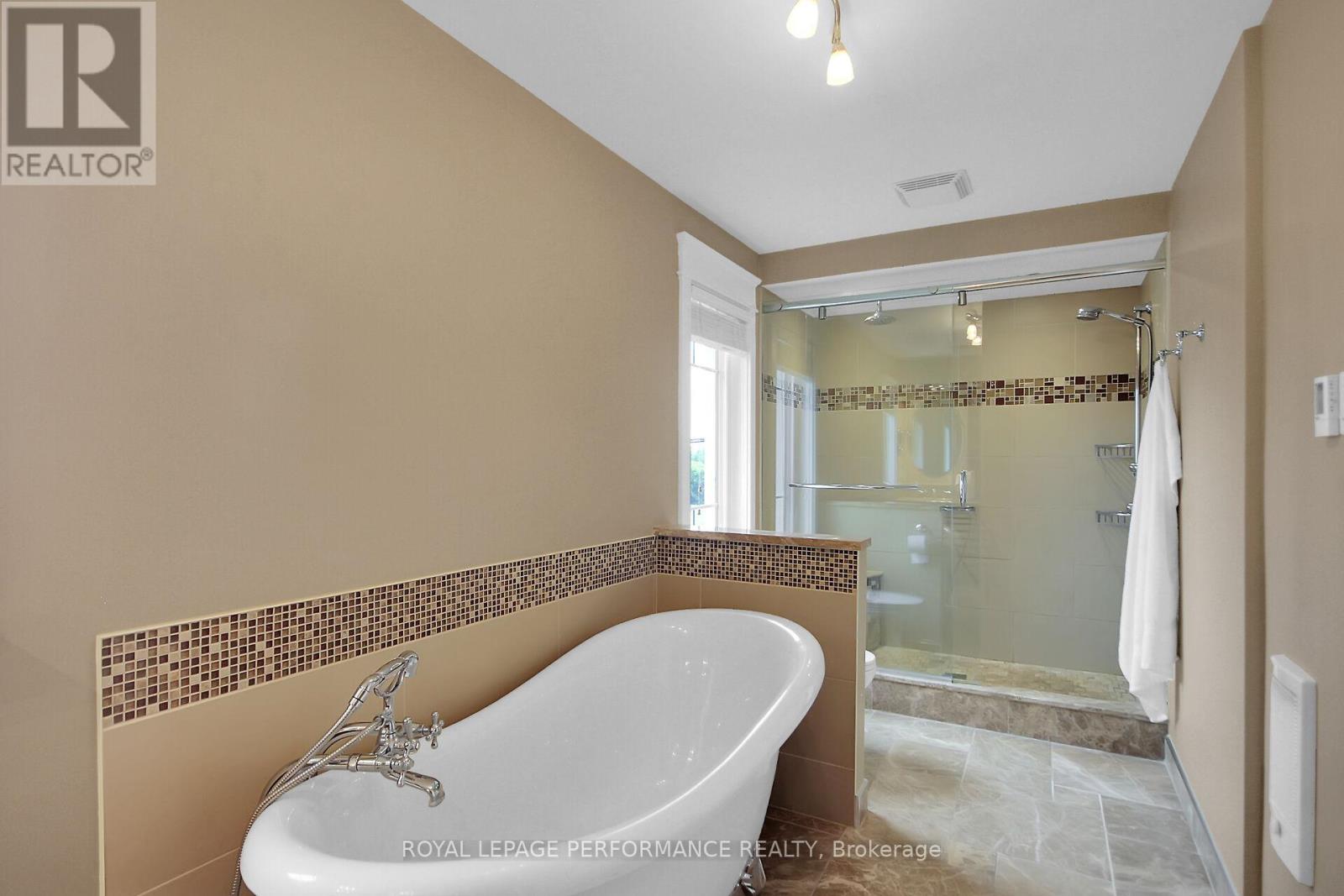 9374 Marvelville Road Property Photo 37