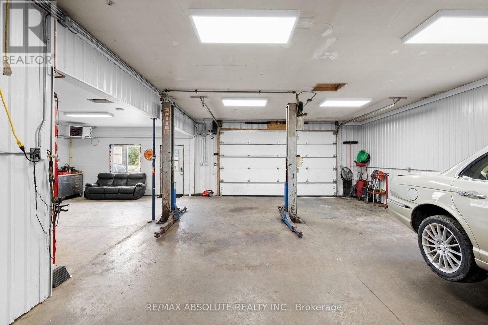 7631 Stone School Road Property Photo 8