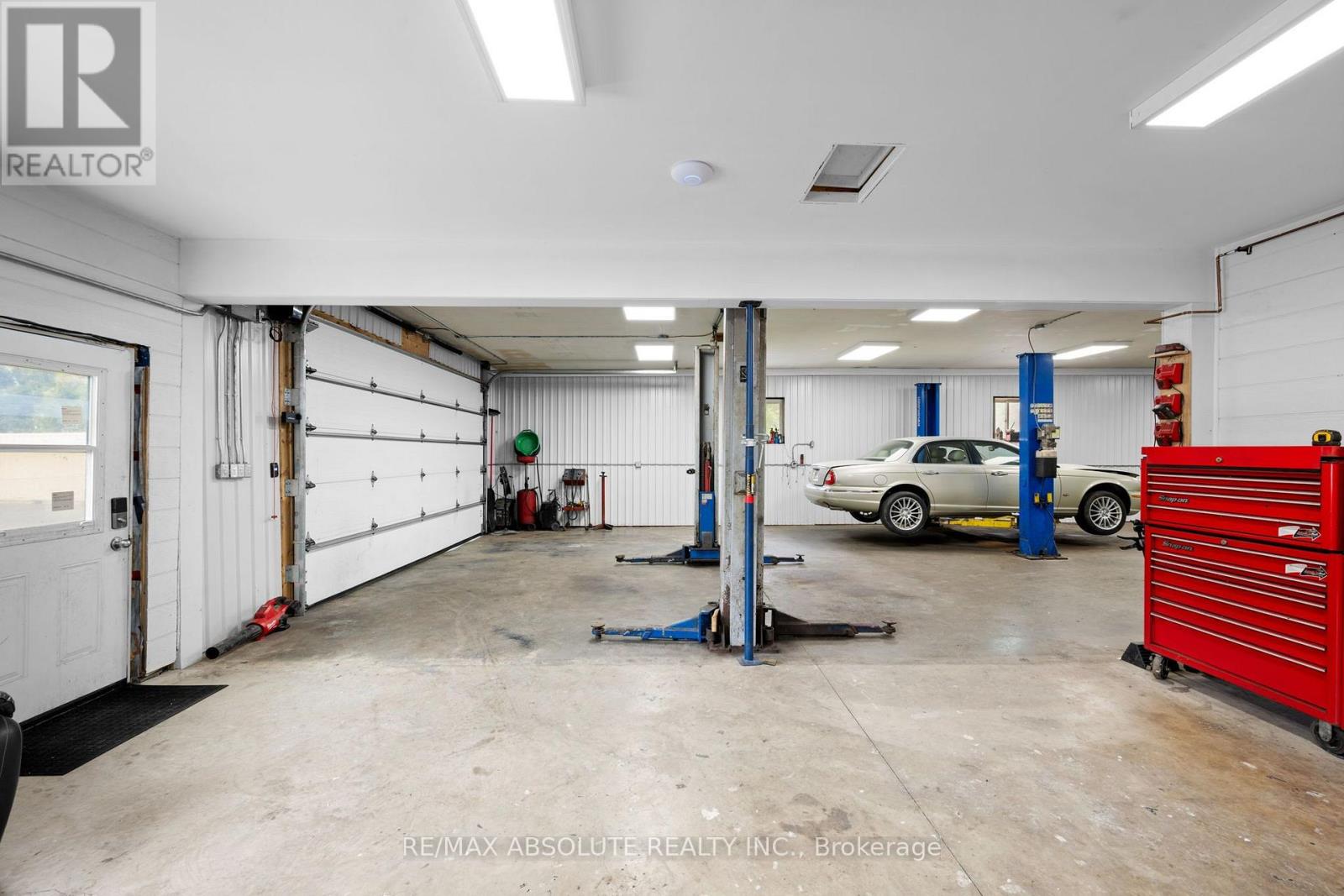 7631 Stone School Road Property Photo 11