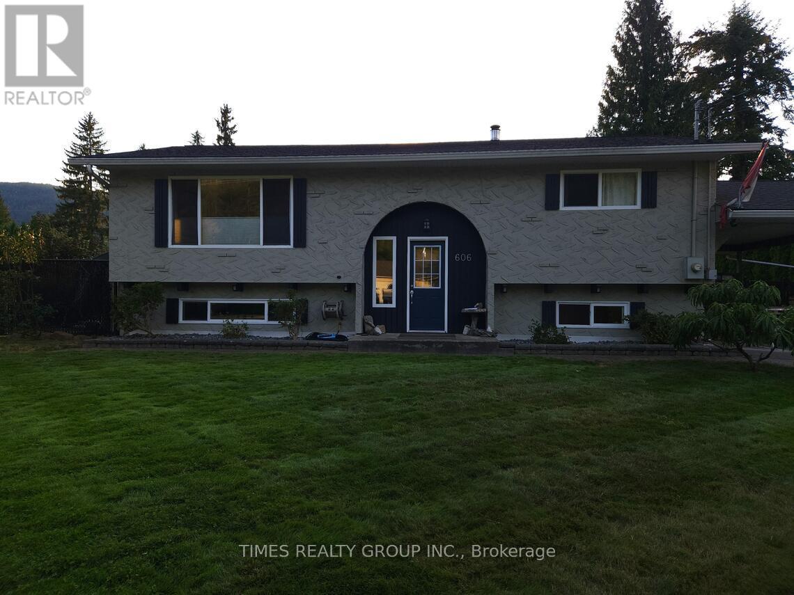 606 Gillis Avenue Property Photo 1