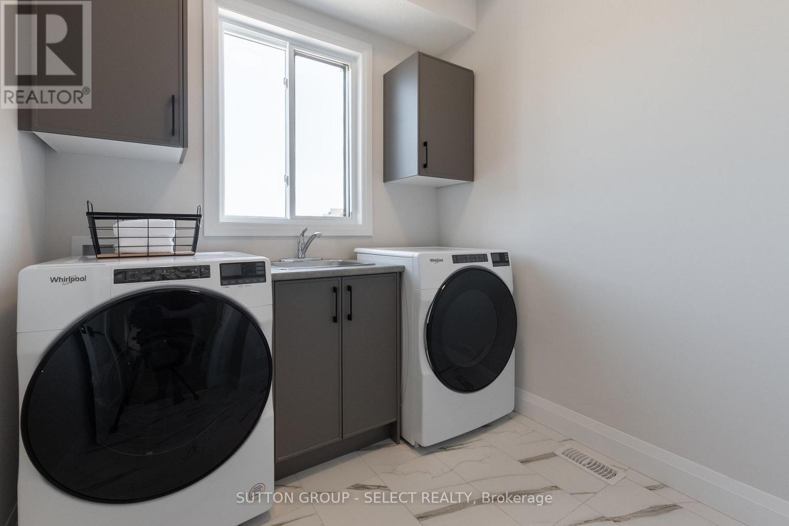 6342 Heathwoods Avenue Property Photo 13