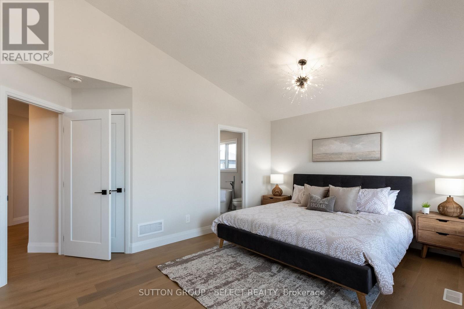 6342 Heathwoods Avenue Property Photo 17