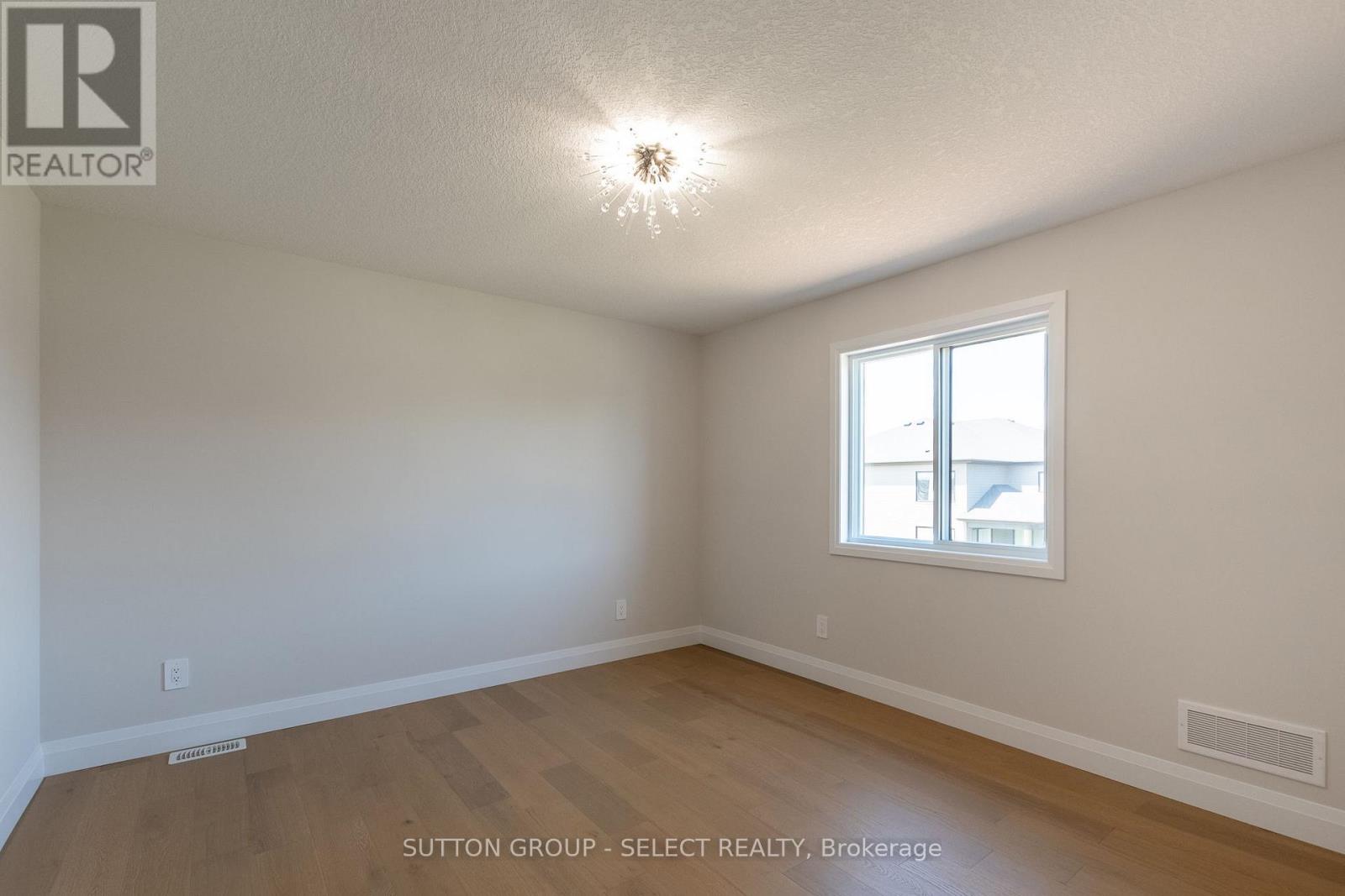 6342 Heathwoods Avenue Property Photo 27