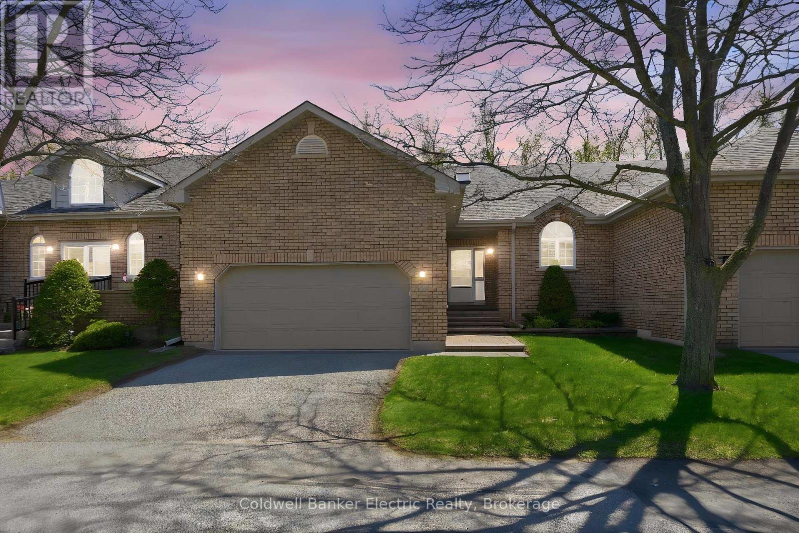 40 - 300 Franmor Drive Property Photo 1