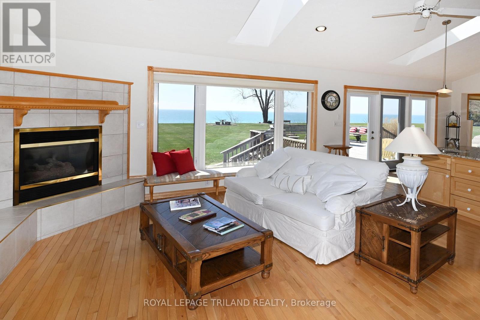 7154 Talbot Trail Property Photo 5
