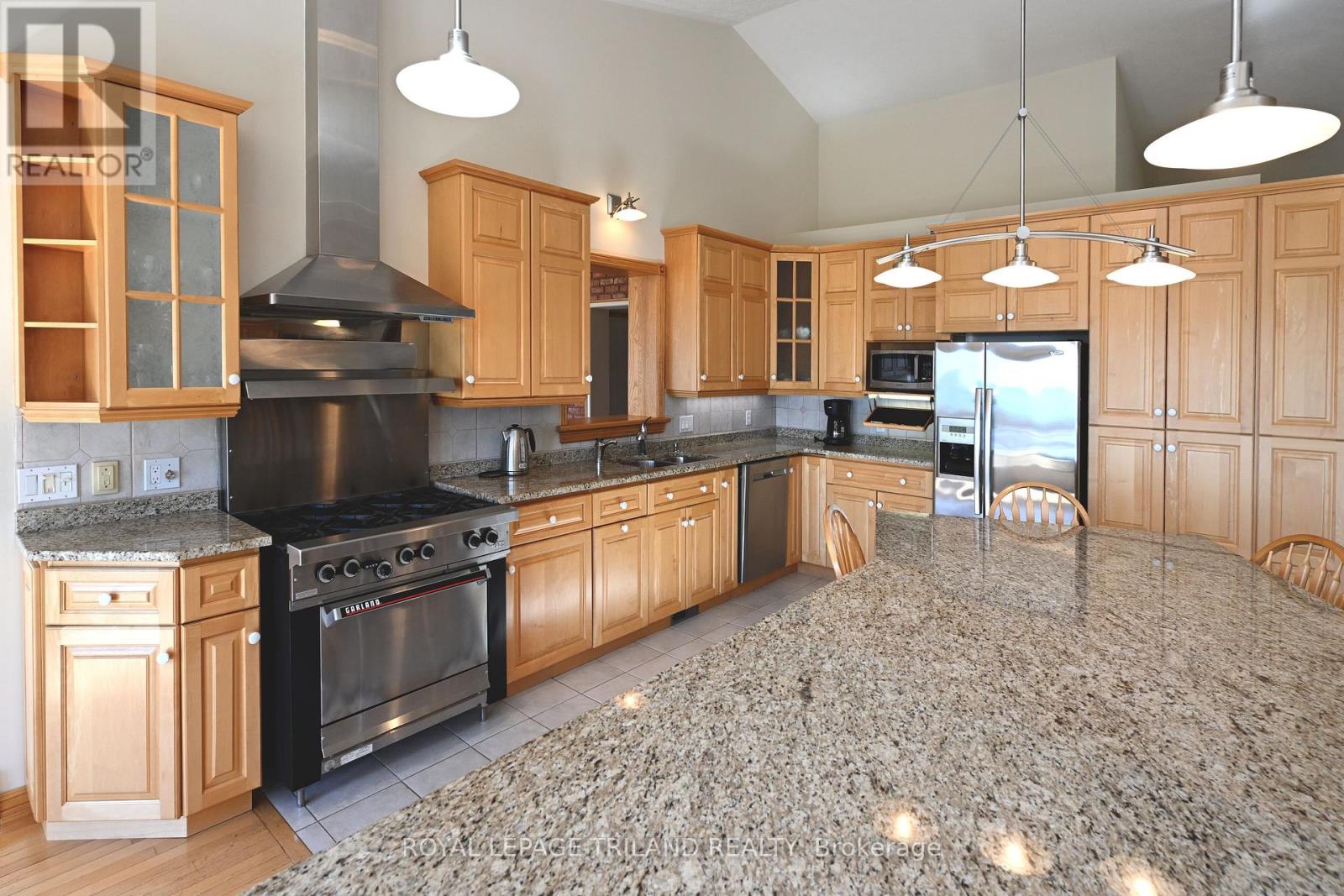 7154 Talbot Trail Property Photo 6