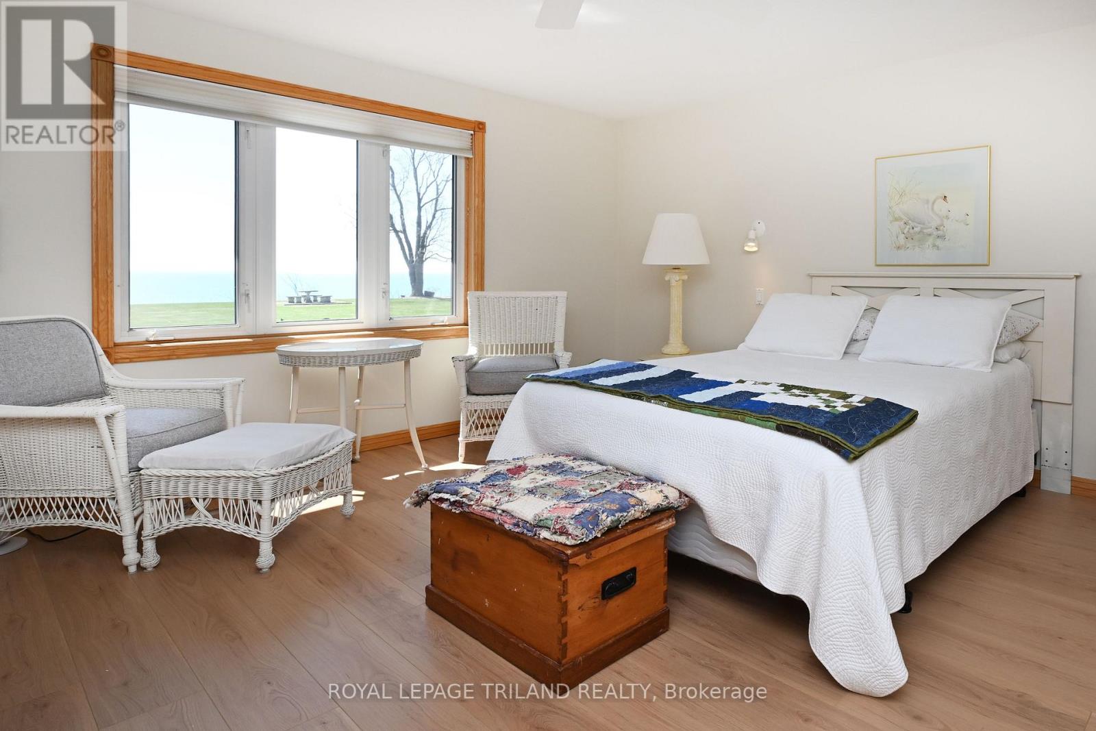 7154 Talbot Trail Property Photo 14