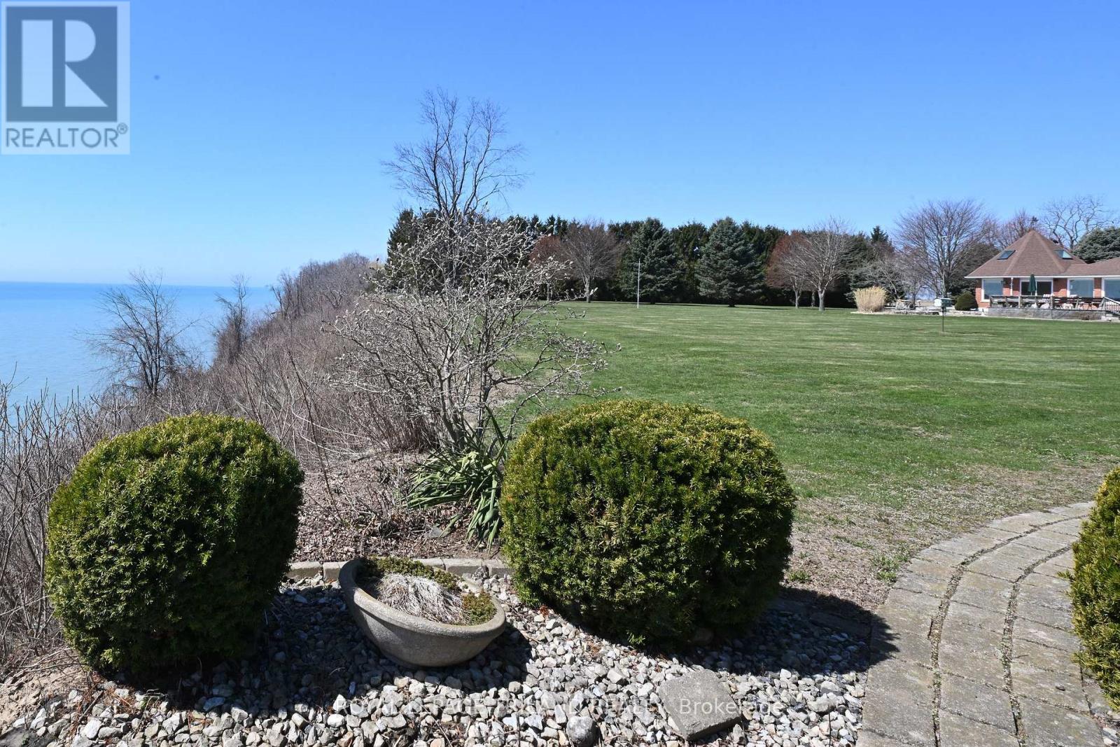 7154 Talbot Trail Property Photo 28