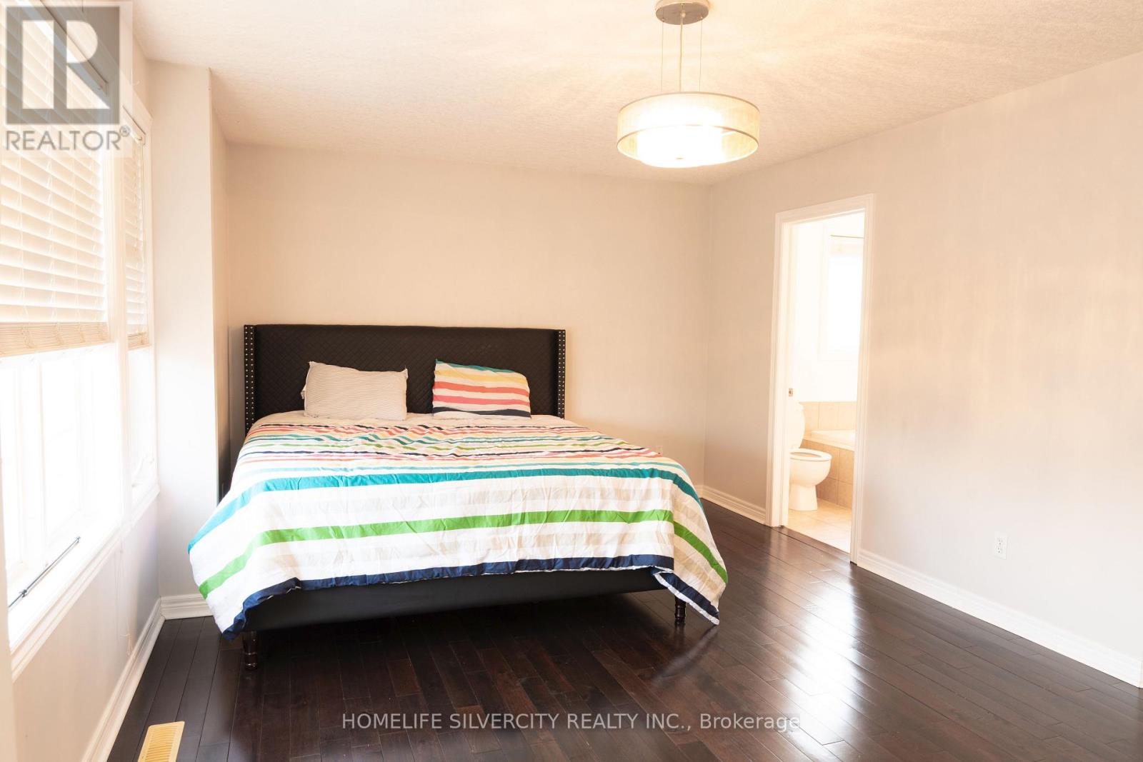 685 North Leaksdale Circle Property Photo 13