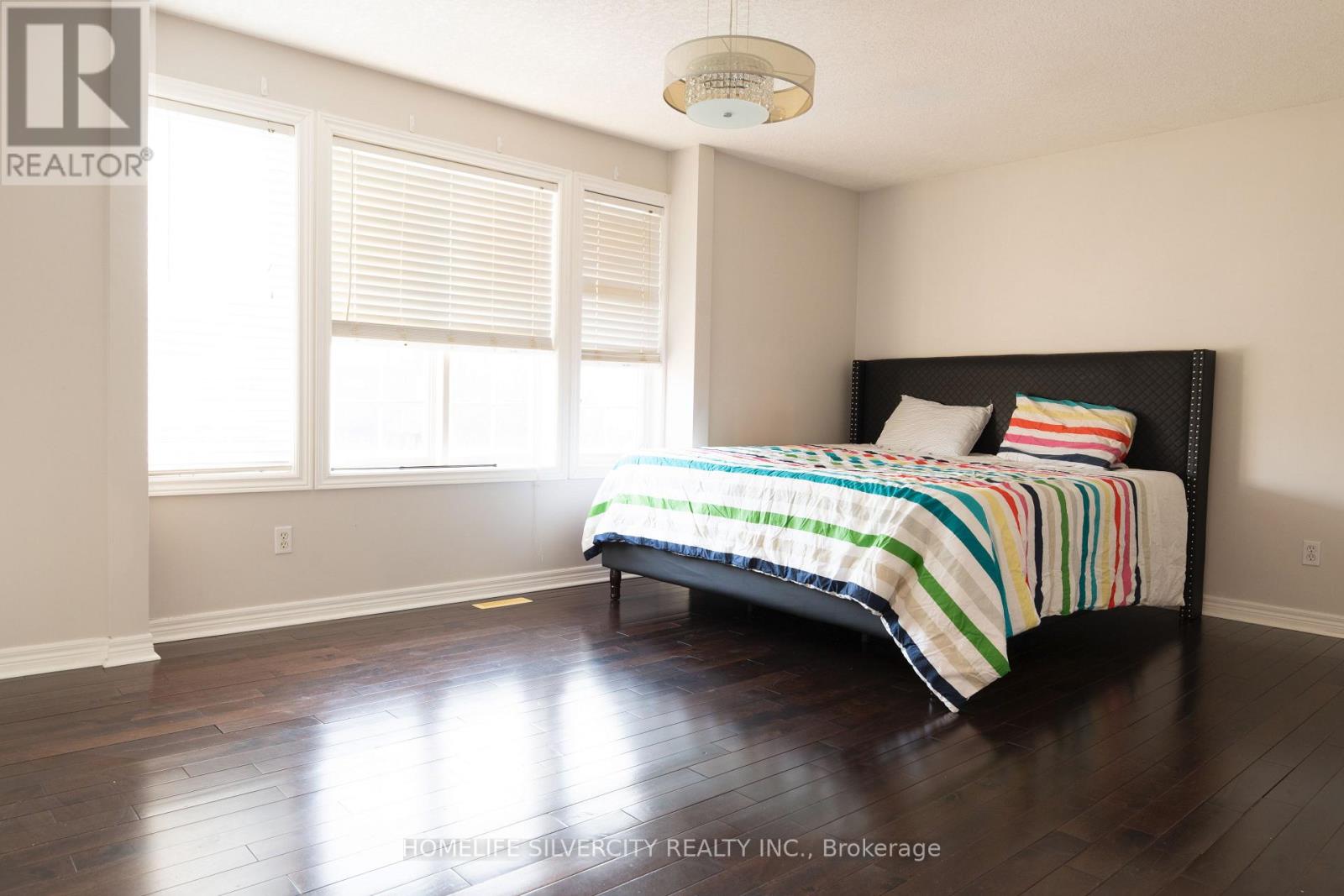 685 North Leaksdale Circle Property Photo 14