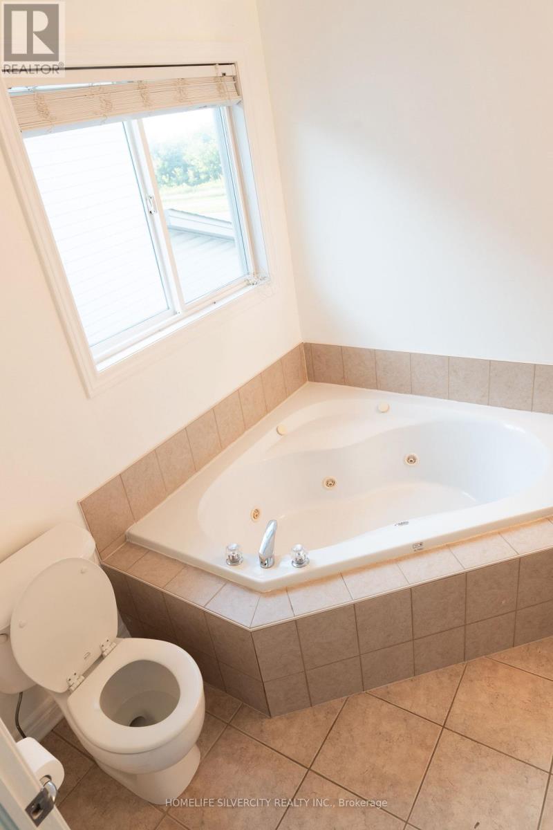 685 North Leaksdale Circle Property Photo 16