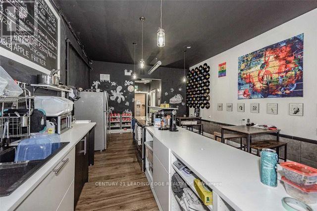 775 Barton Street E Property Photo 12