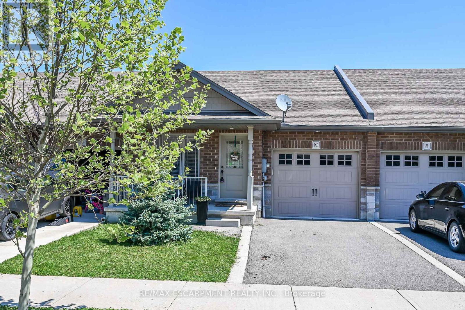 10 Emily Street Property Photo 1