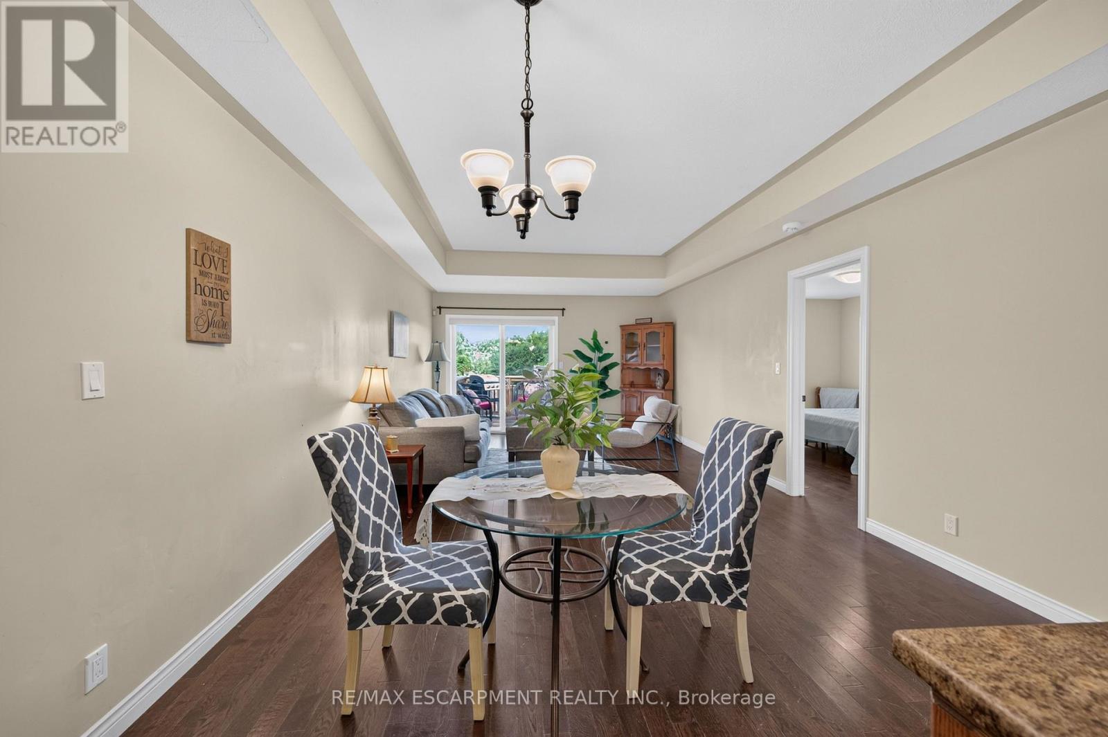 10 Emily Street Property Photo 16