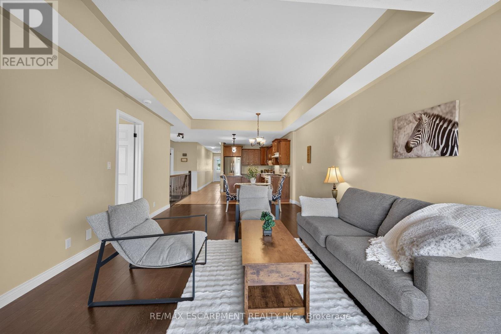 10 Emily Street Property Photo 23