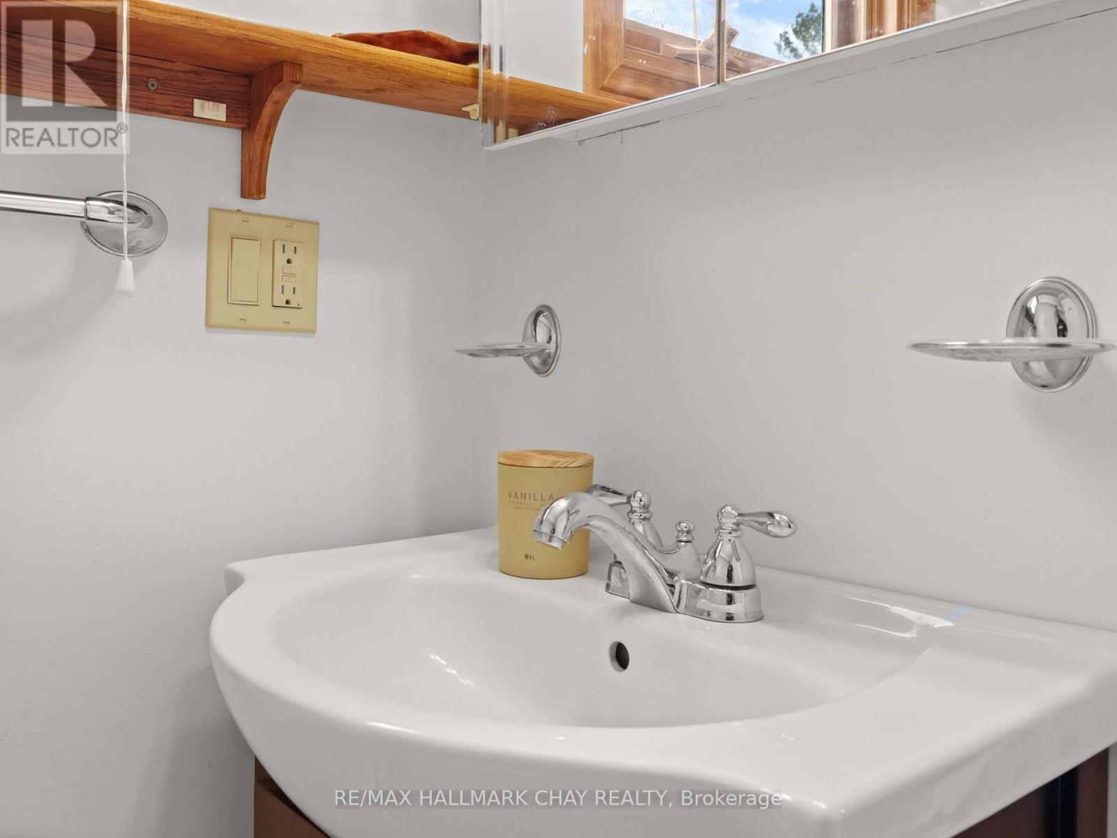 61 Pine River Crescent Property Photo 25