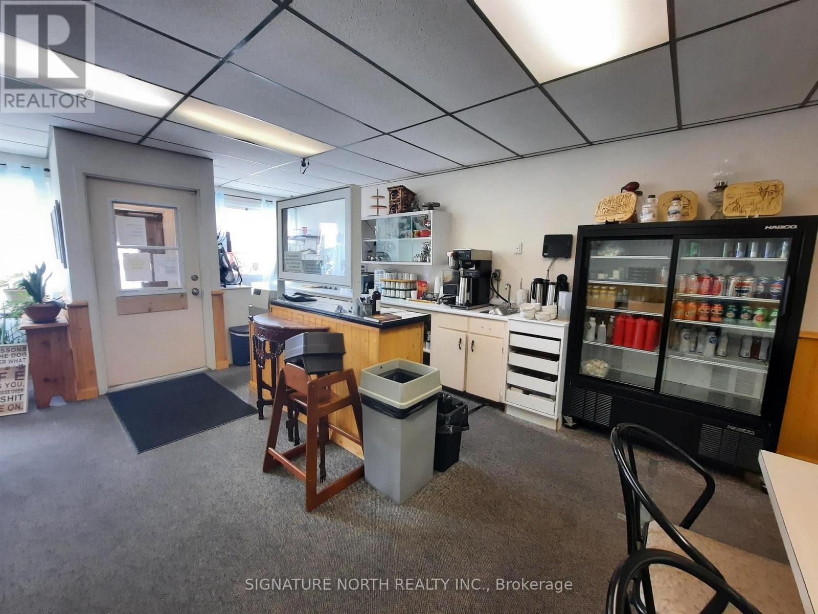 209 Main St Property Photo 2