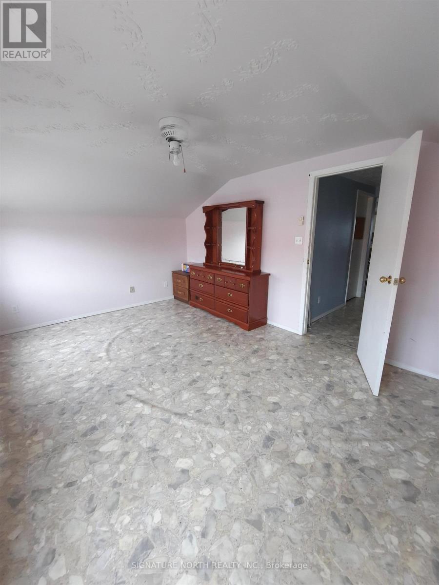 209 Main St Property Photo 21
