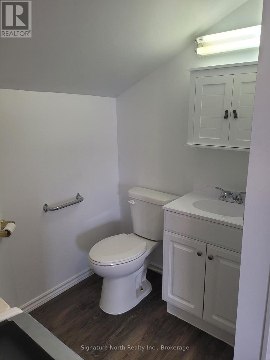 209 Main St Property Photo 28