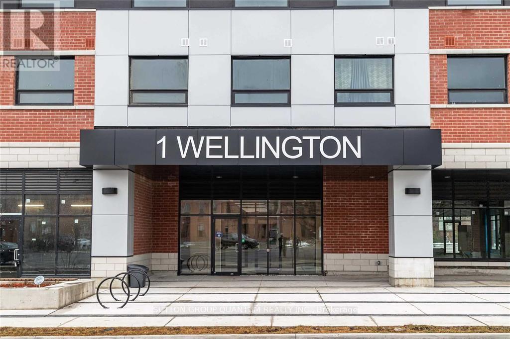 712 - 1 Wellington Street Property Photo 25