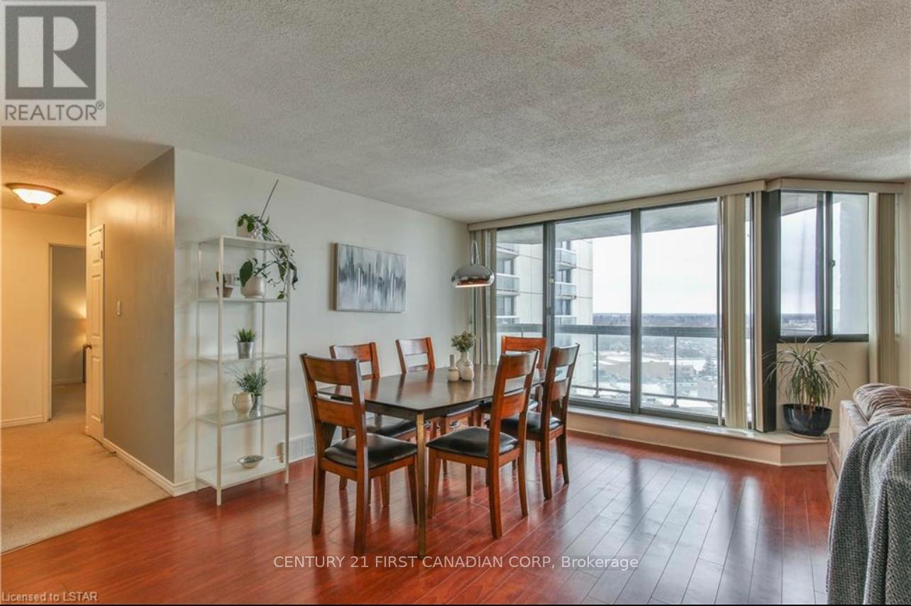 1703 - 323 Colborne Street Property Photo 6