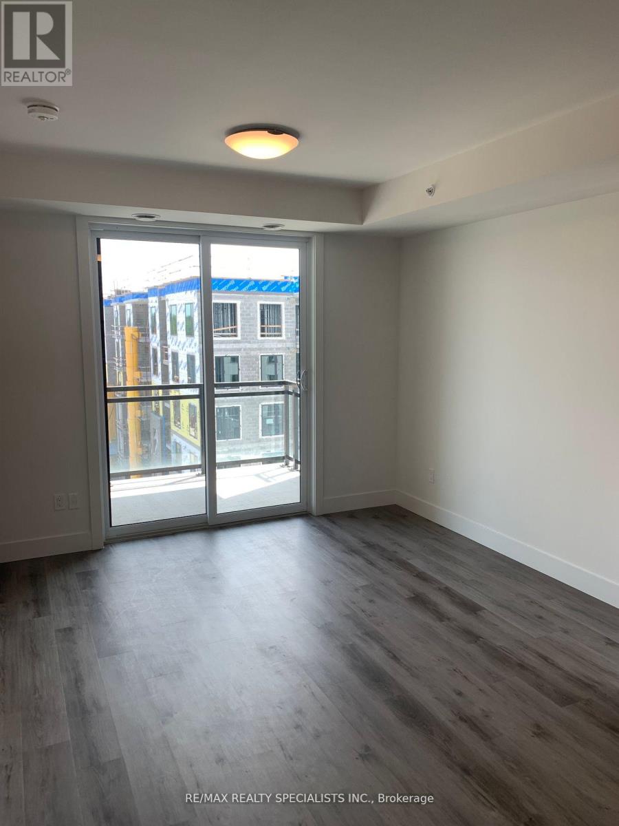 611 - 103 Roger Street Property Photo 2
