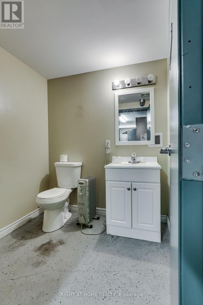 1464 Crumlin Side Road Property Photo 35
