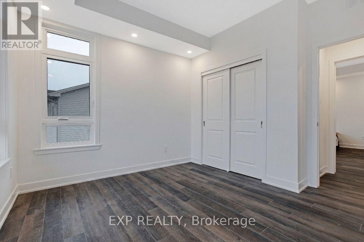 C - 380 Rolling Meadow Crescent Property Photo 21