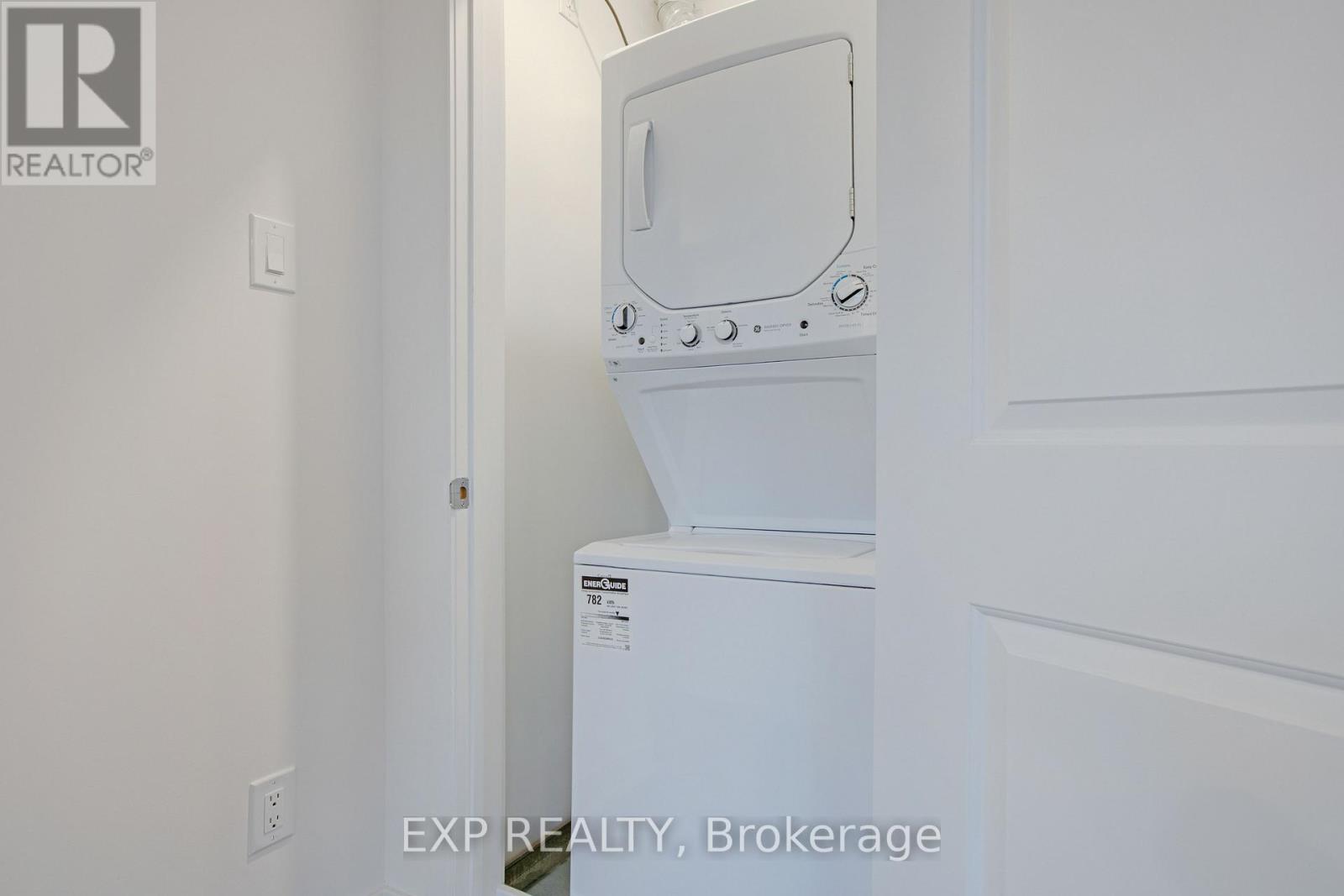 C - 380 Rolling Meadow Crescent Property Photo 24