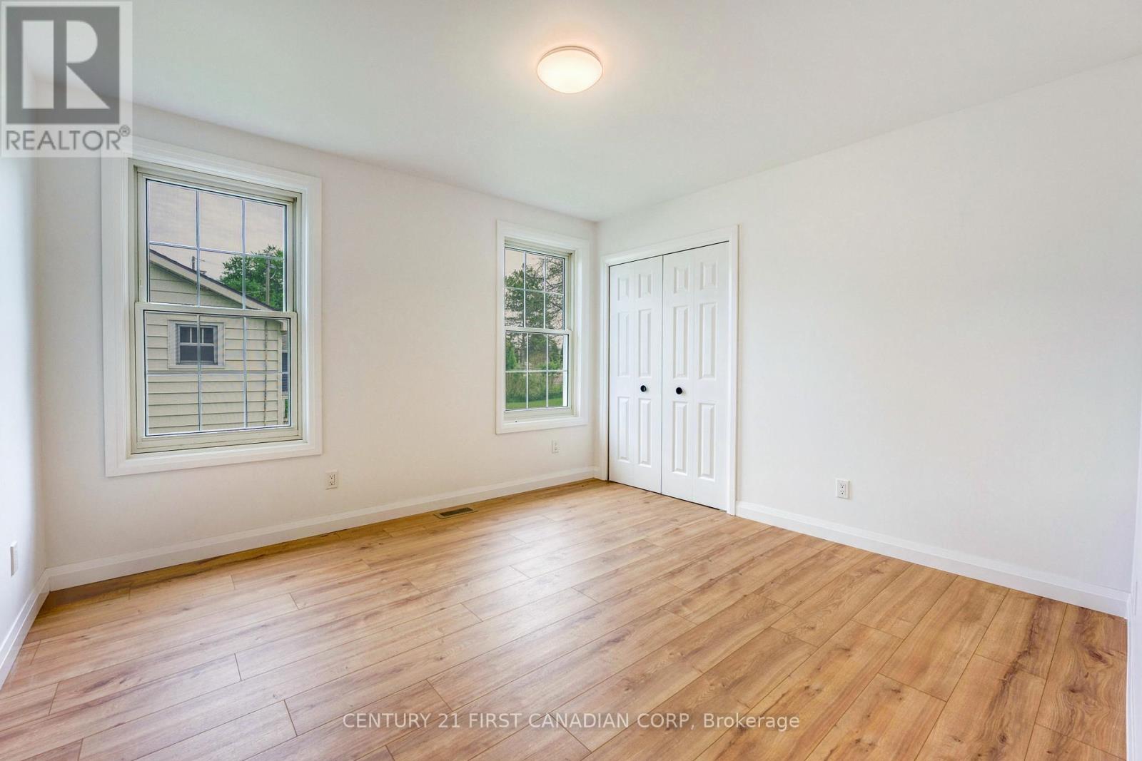 3877 St Clair Parkway Property Photo 25