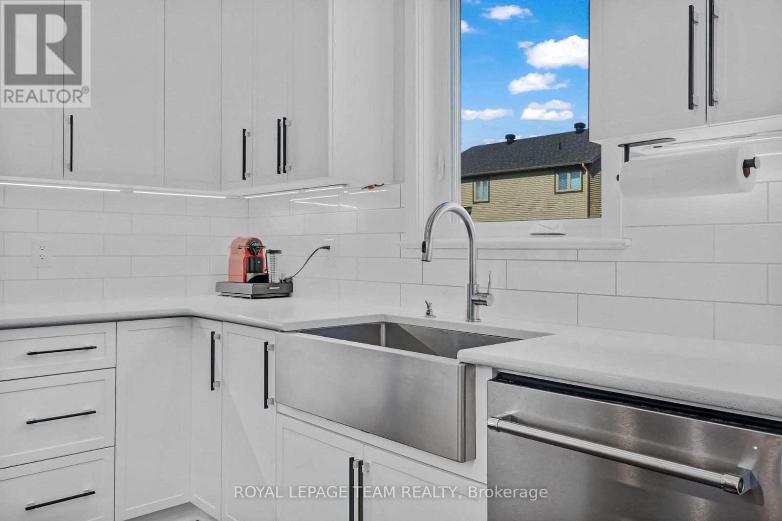 494 Central Park Boulevard Property Photo 14