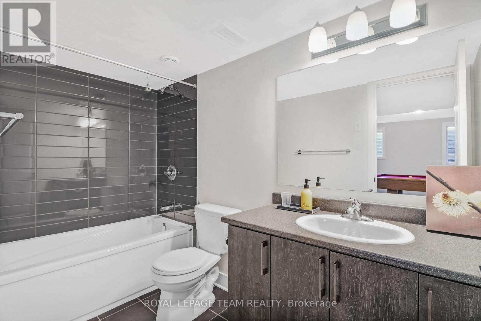 494 Central Park Boulevard Property Photo 34