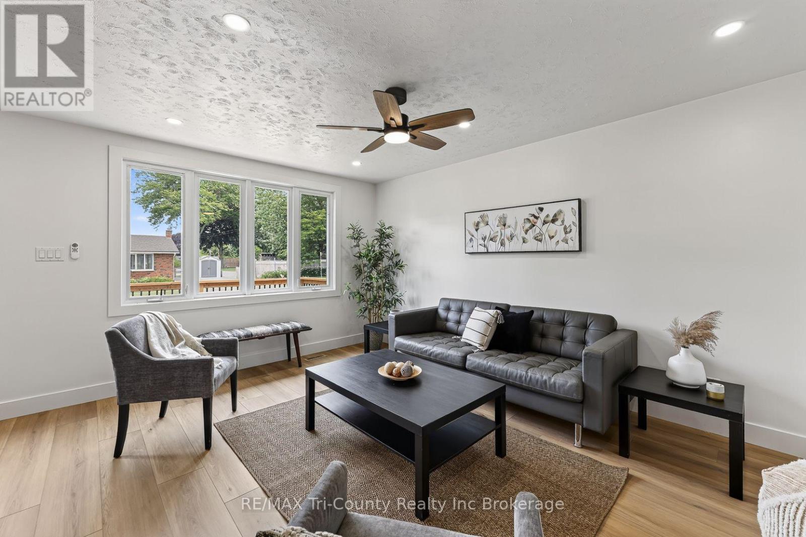 61 Airey Avenue Property Photo 14