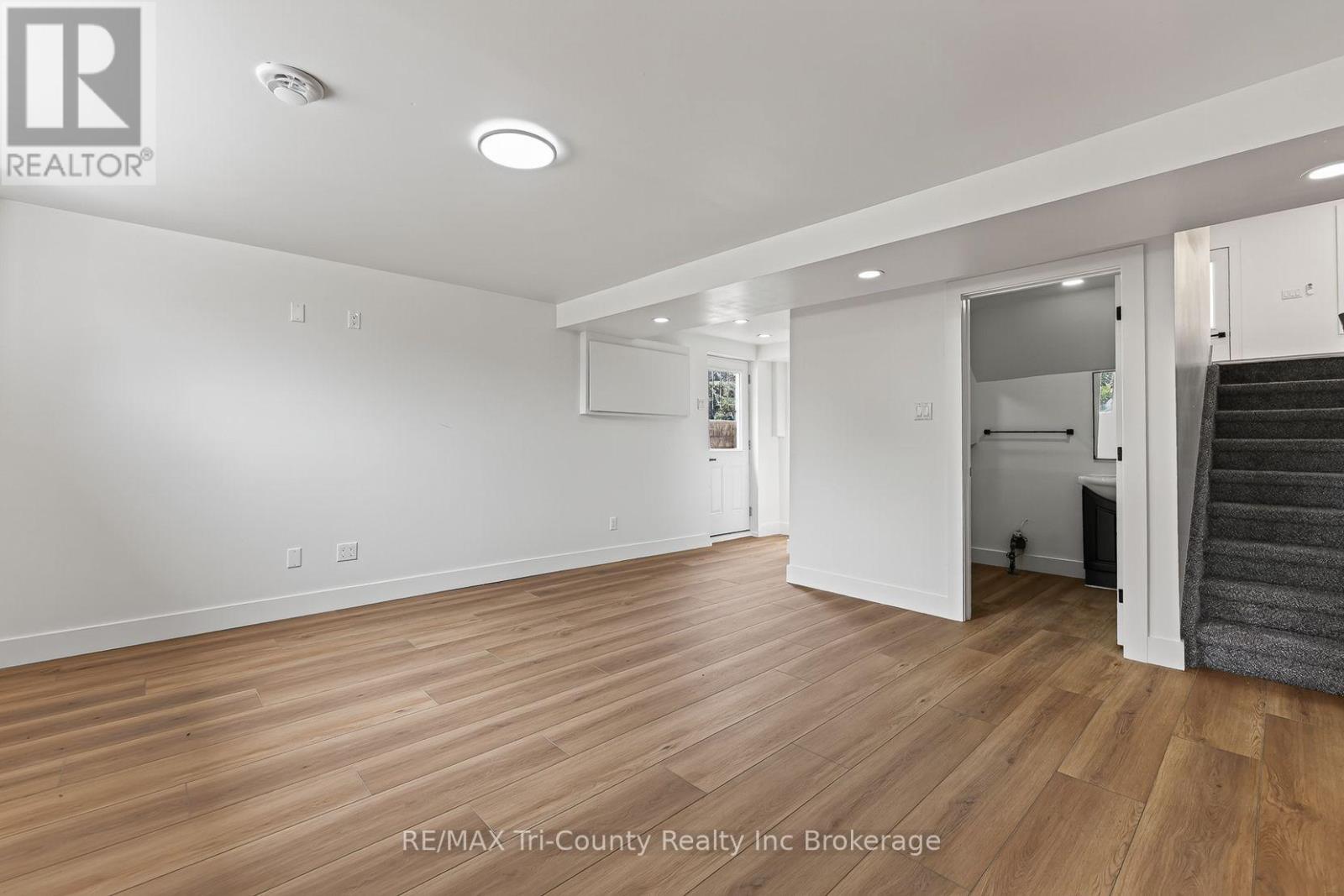 61 Airey Avenue Property Photo 26