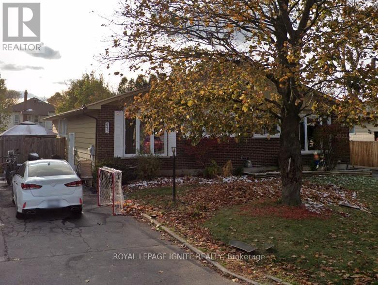 645 CHAMPLAIN DRIVE Property Photo 1