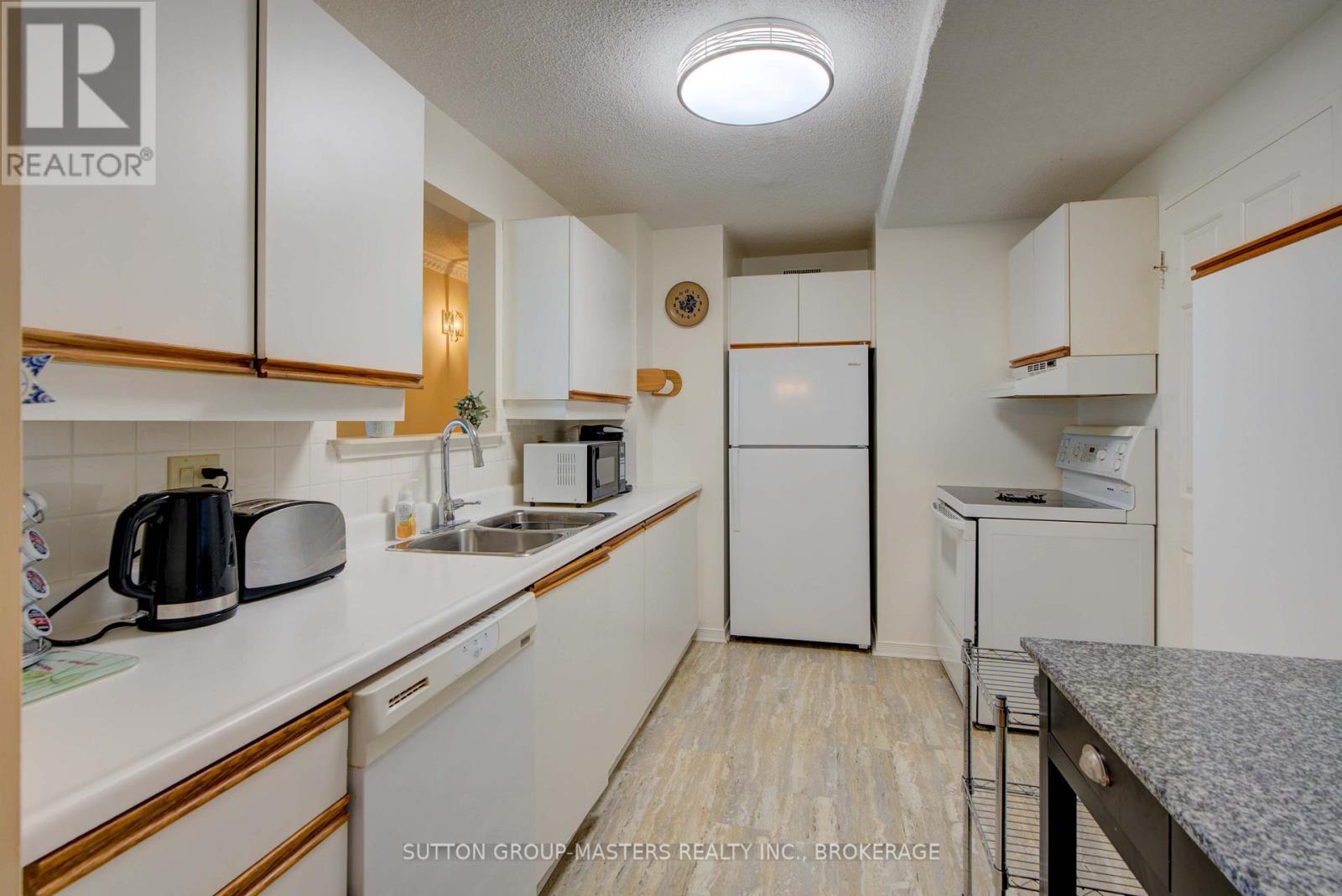 1004 - 257 Bath Road Property Photo 3