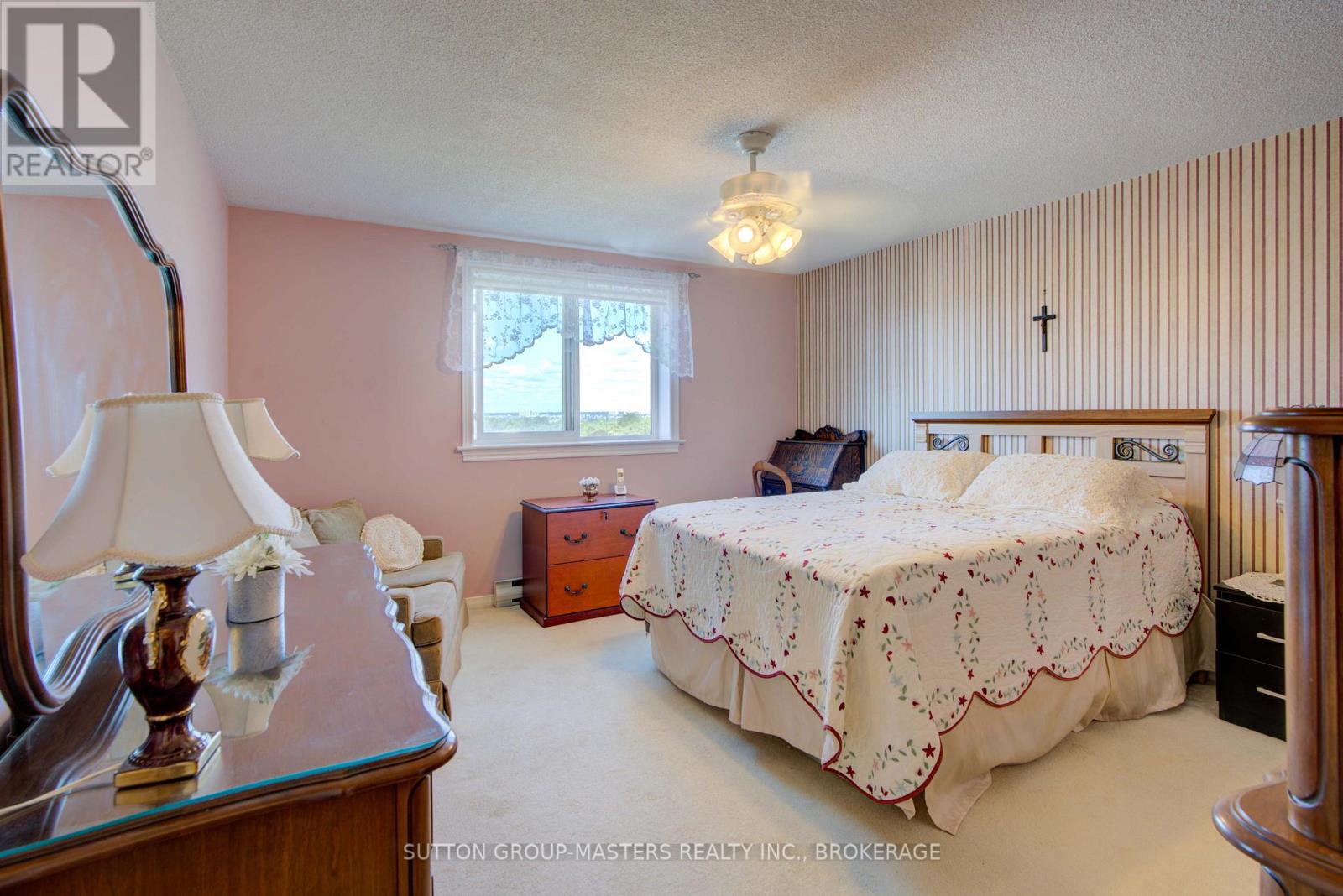 1004 - 257 Bath Road Property Photo 19