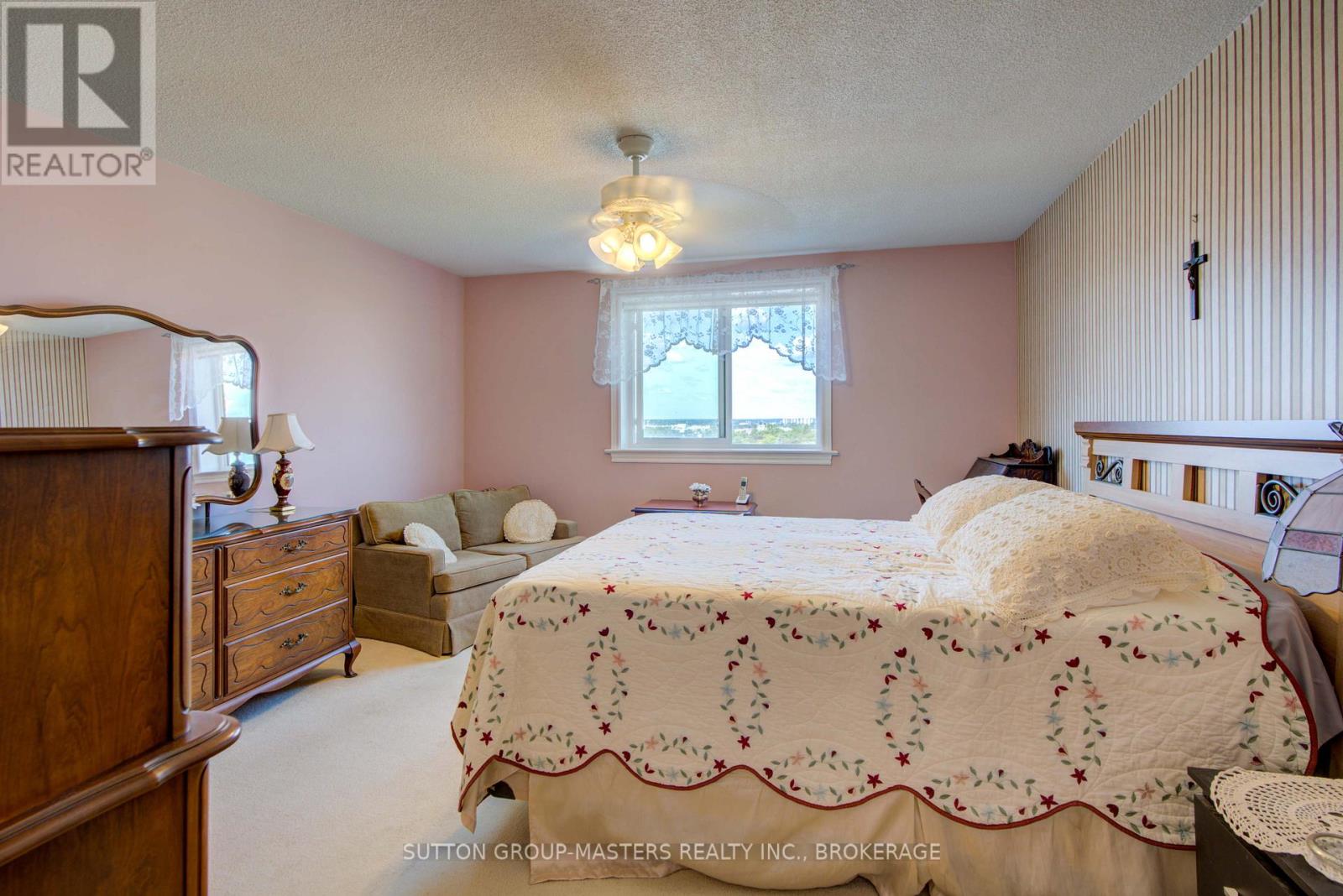 1004 - 257 Bath Road Property Photo 22
