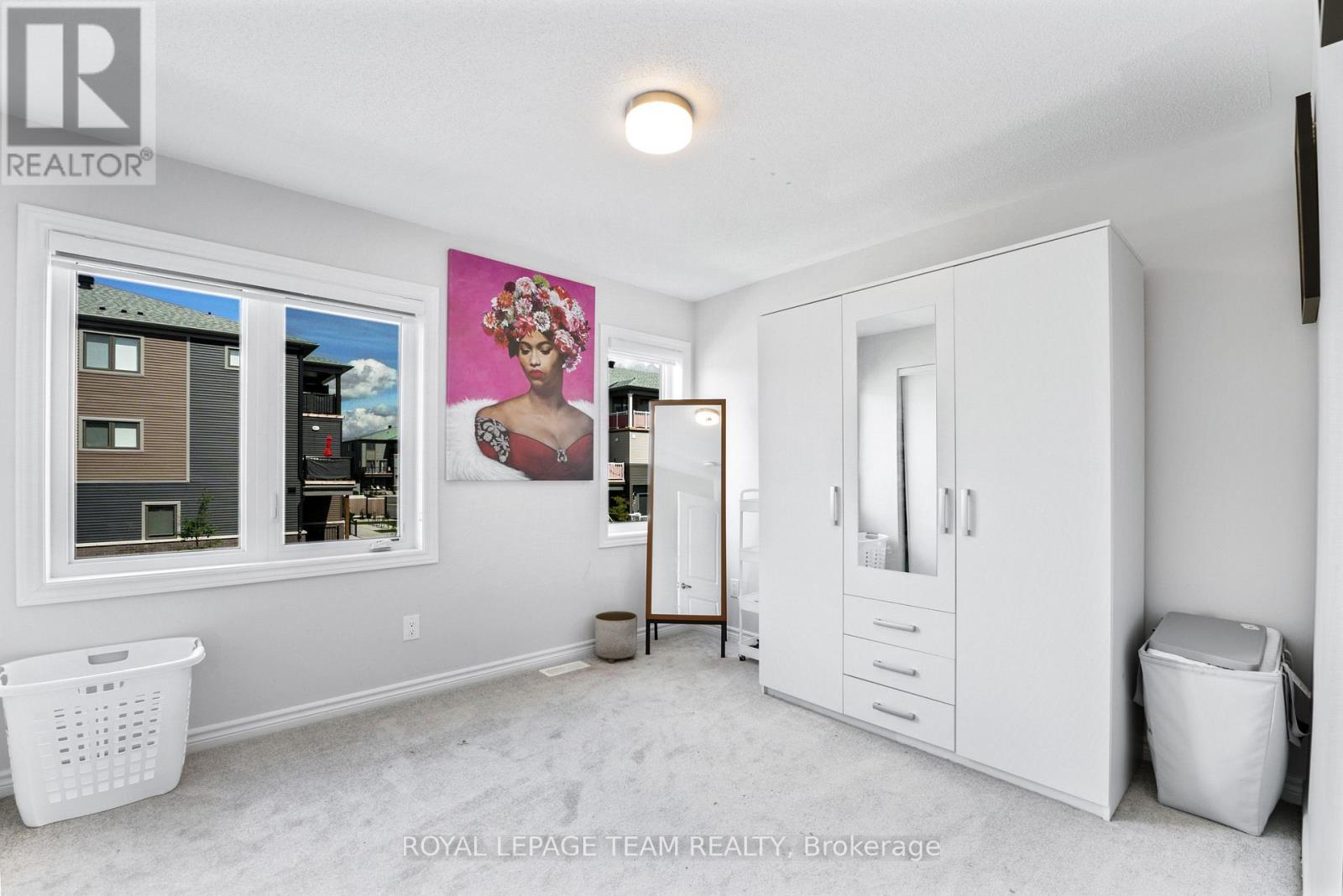4124 Obsidian Street Property Photo 18