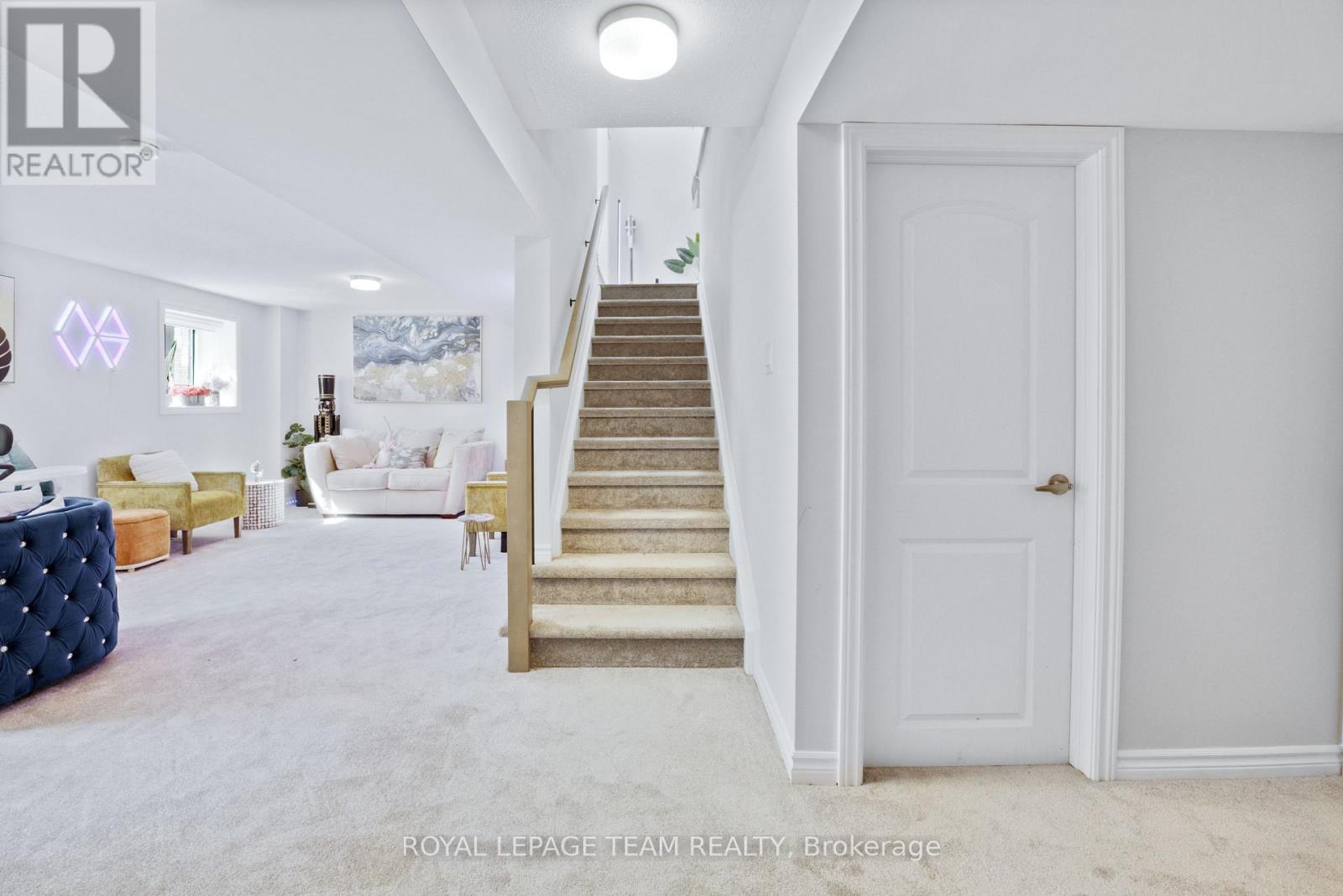 4124 Obsidian Street Property Photo 29