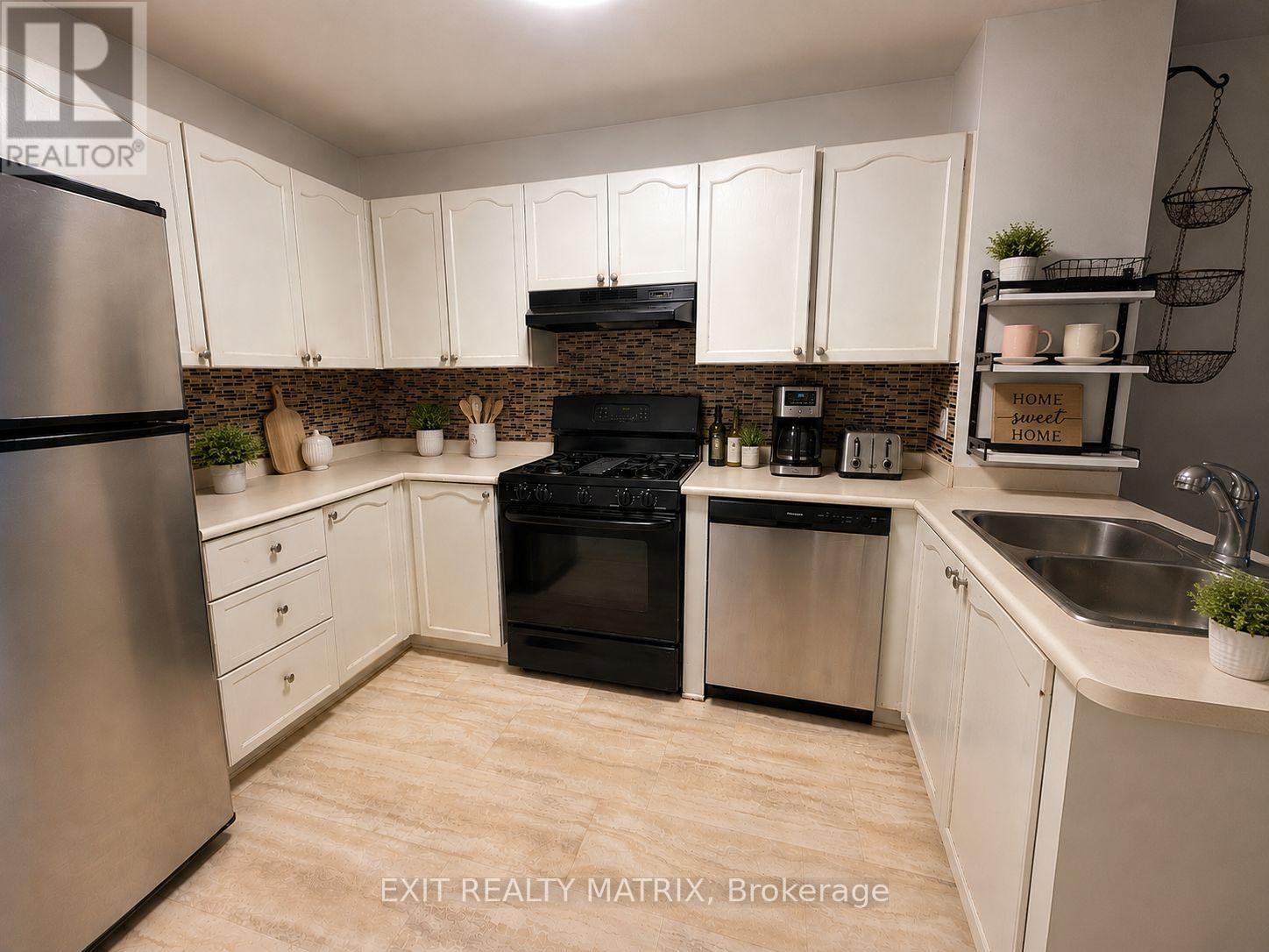 67 Ashpark Crescent Property Photo 2