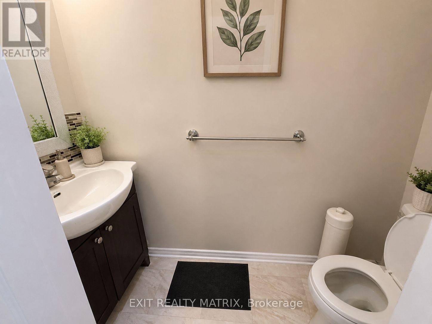 67 Ashpark Crescent Property Photo 5