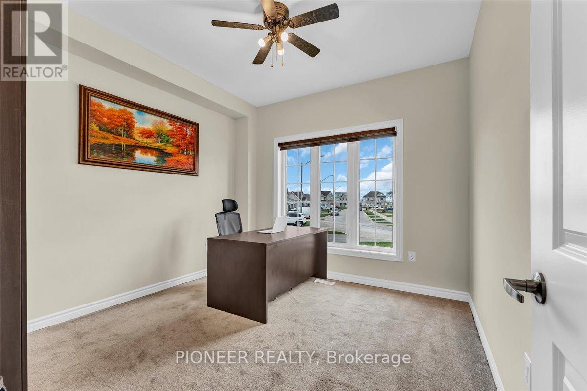 5 Todd Crescent Property Photo 7