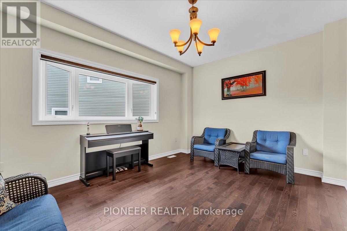 5 Todd Crescent Property Photo 10