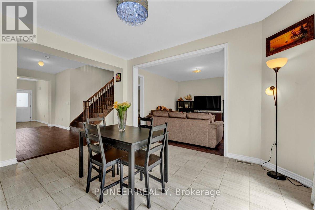 5 Todd Crescent Property Photo 14