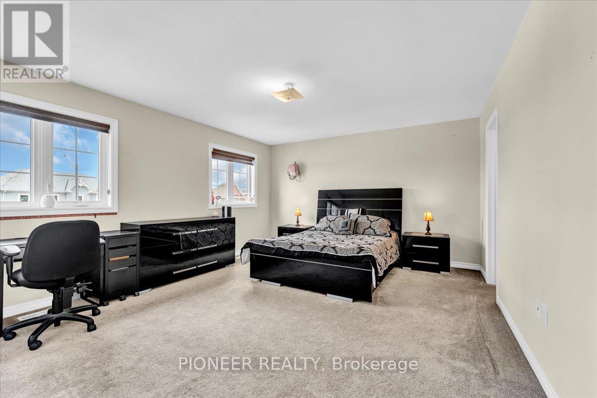 5 Todd Crescent Property Photo 29